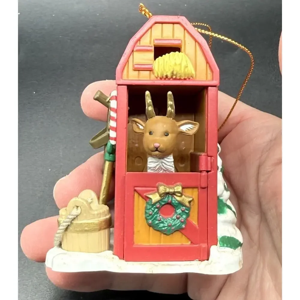 1992 Santa's Best Christmas Charmers Reindeer Retreat Vintage Ornament EUC -Lo16